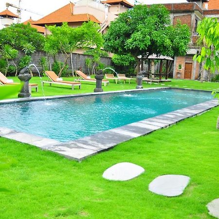Si Doi Hotel Legian Kuta Lombok Exterior foto